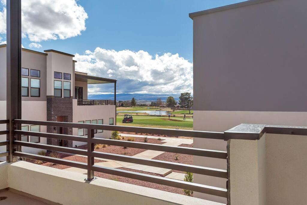Villa 18 - 4 Bedroom! Year Round Heated Pool & Hot Tub! Games! Golf! Tennis! سانت جورج المظهر الخارجي الصورة